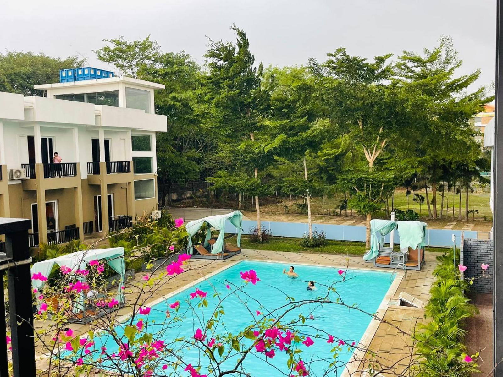 Wh Hotel & Service Apartment Thanlyin Eksteriør bilde
