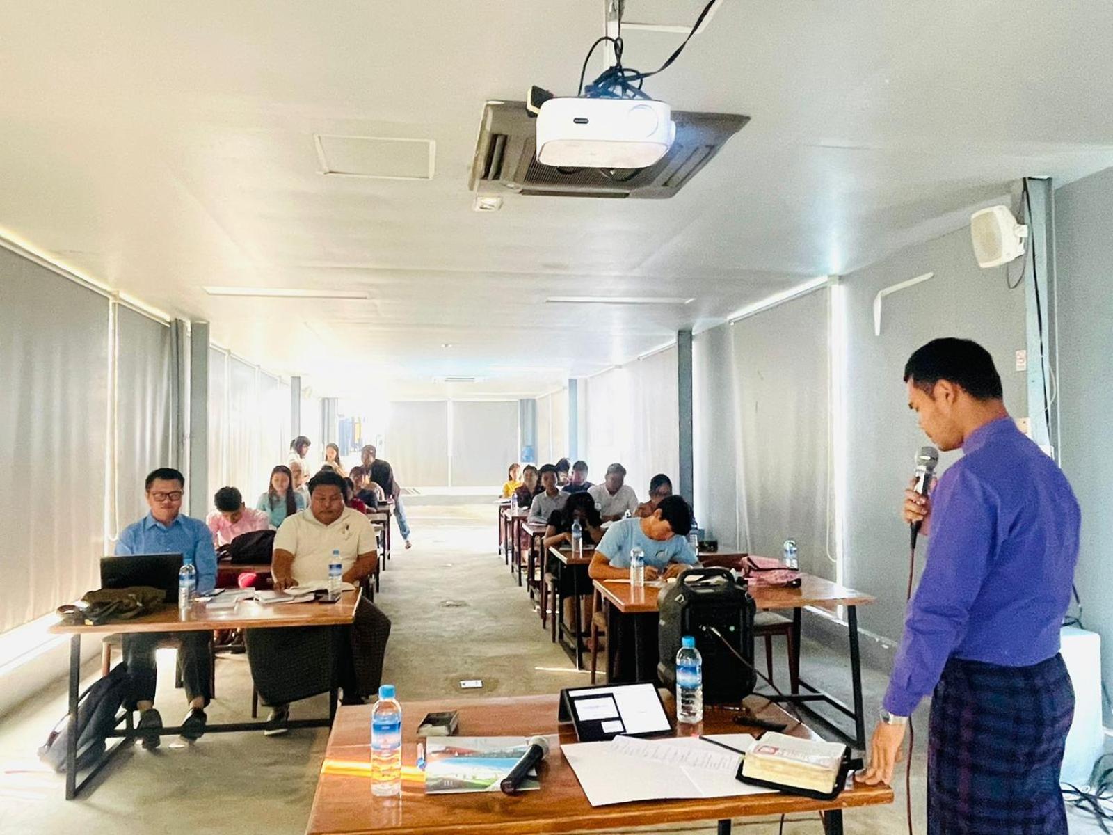 Wh Hotel & Service Apartment Thanlyin Eksteriør bilde
