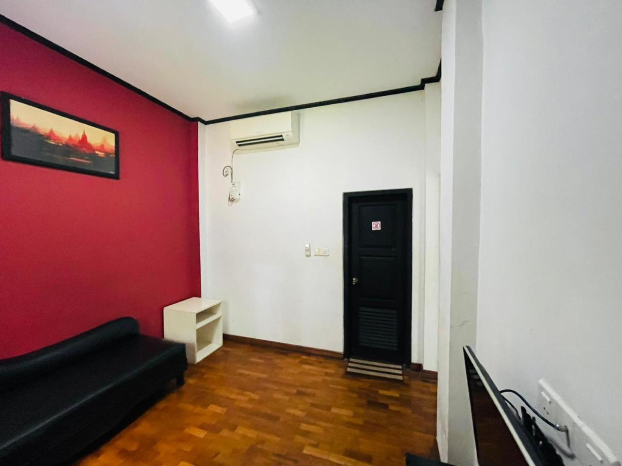 Wh Hotel & Service Apartment Thanlyin Eksteriør bilde