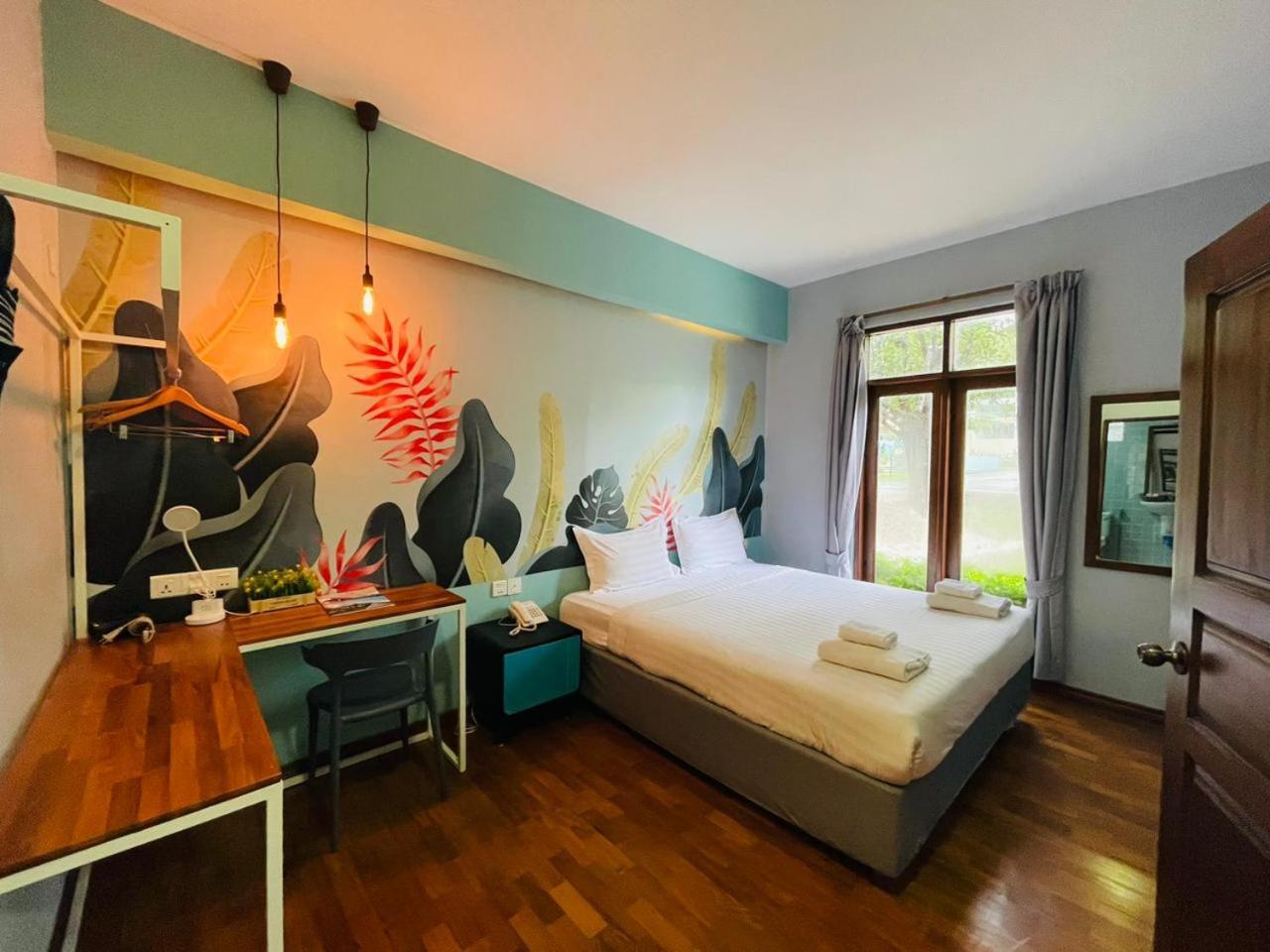 Wh Hotel & Service Apartment Thanlyin Eksteriør bilde