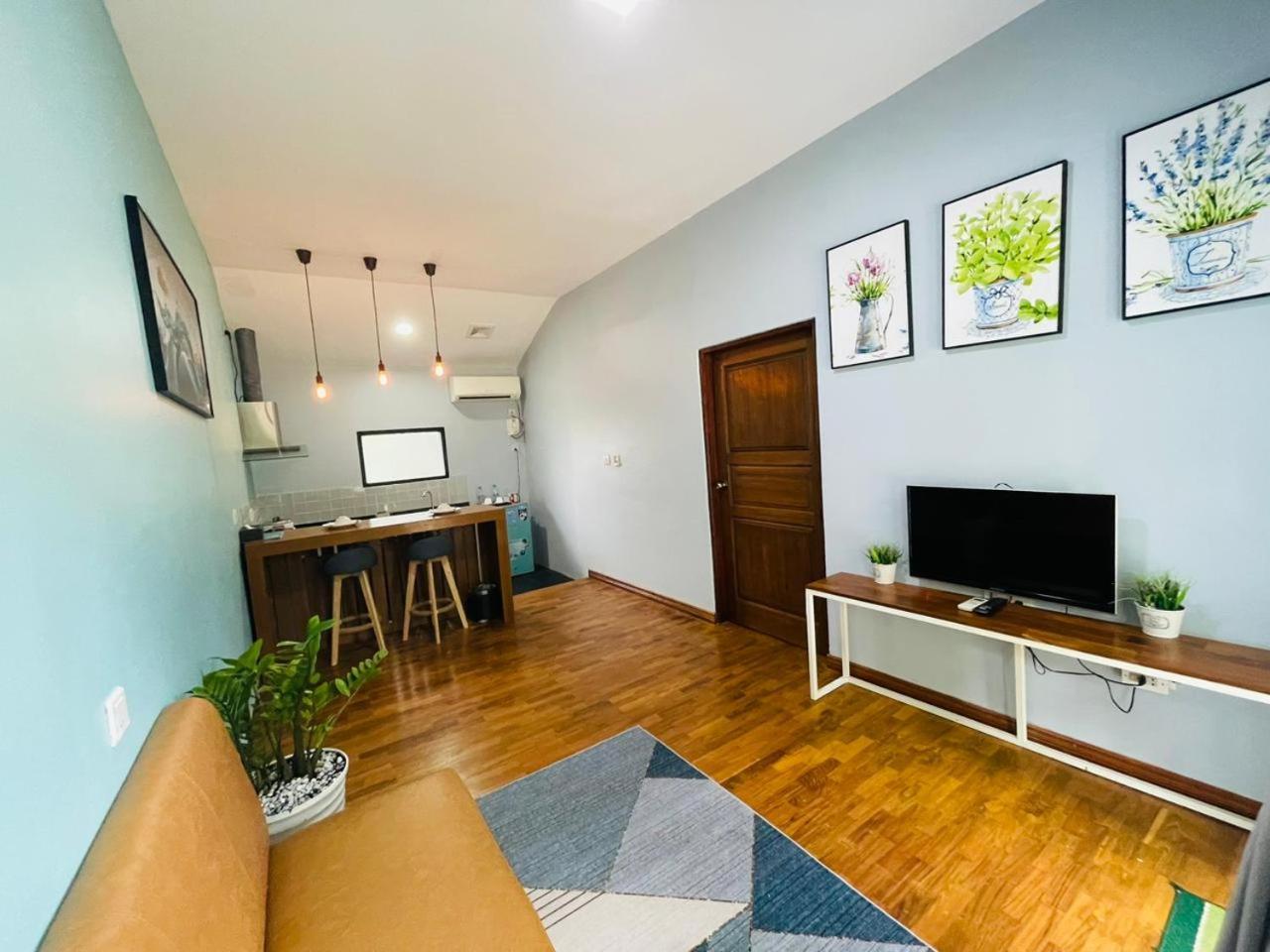 Wh Hotel & Service Apartment Thanlyin Eksteriør bilde