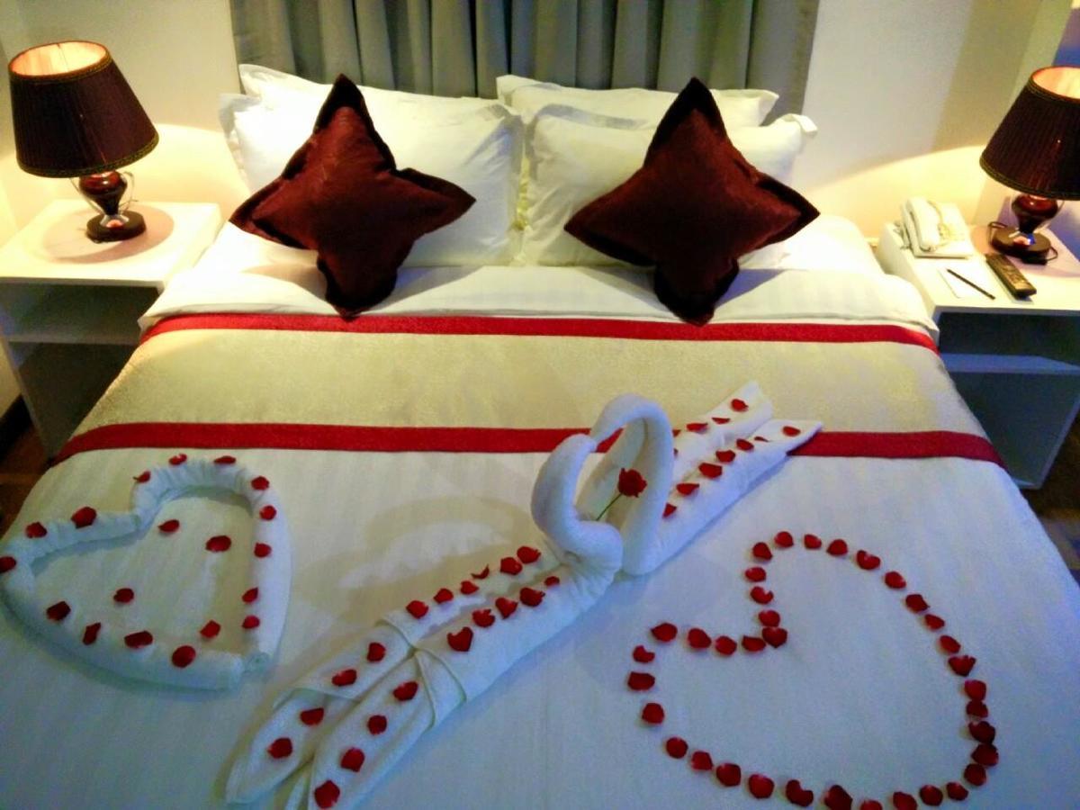 Wh Hotel & Service Apartment Thanlyin Eksteriør bilde