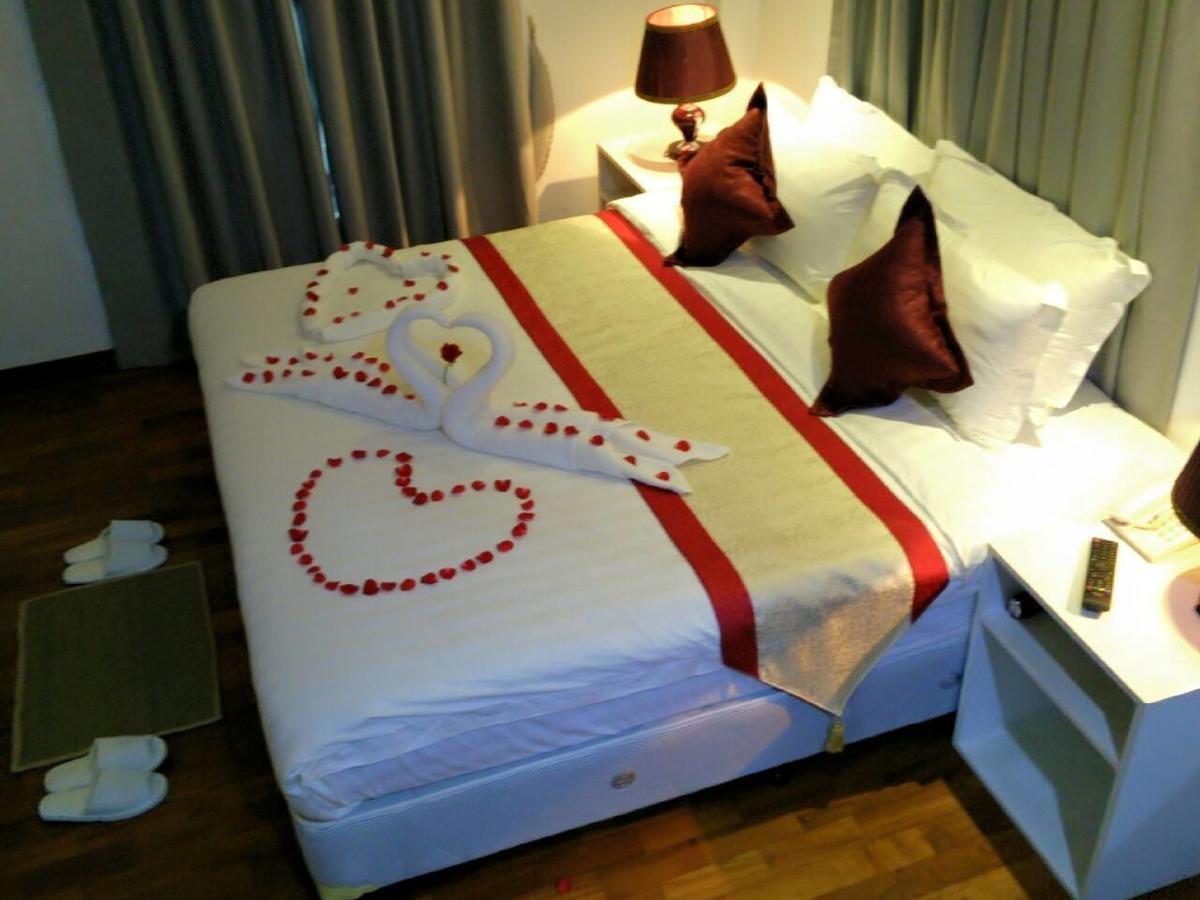 Wh Hotel & Service Apartment Thanlyin Eksteriør bilde
